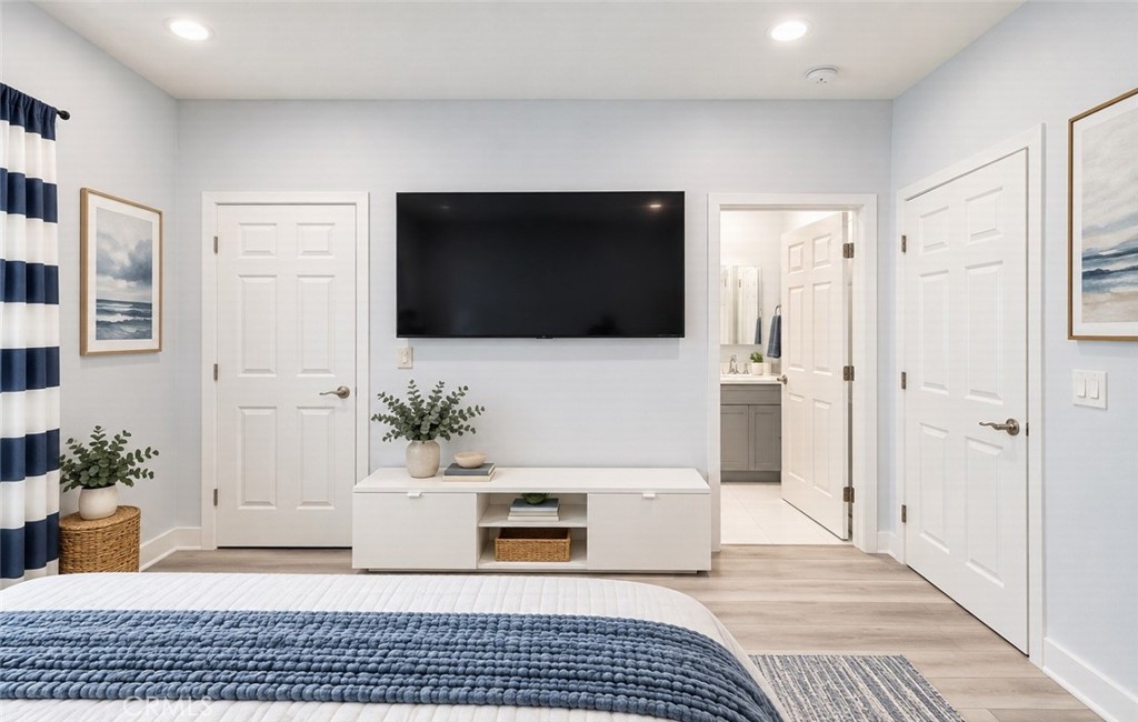 1738 VARNA S, Anaheim CA 92804 - photo 8