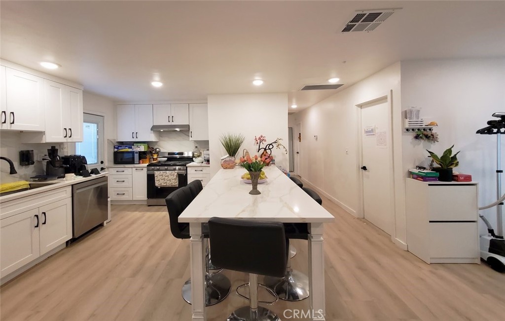 1738 VARNA S, Anaheim CA 92804 - photo 18