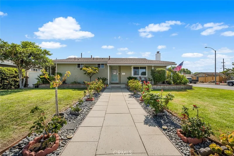 1754 S Norfolk Lane, Anaheim, CA 92802