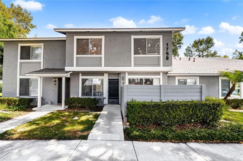 1768 N Oak Knoll Drive C, Anaheim, CA 92807