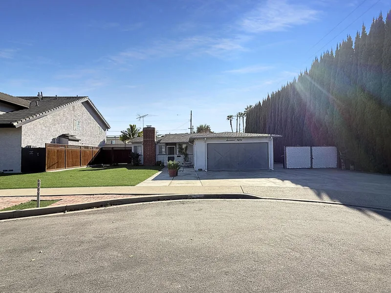 1782 W Sallie Lane, Anaheim, CA 92804