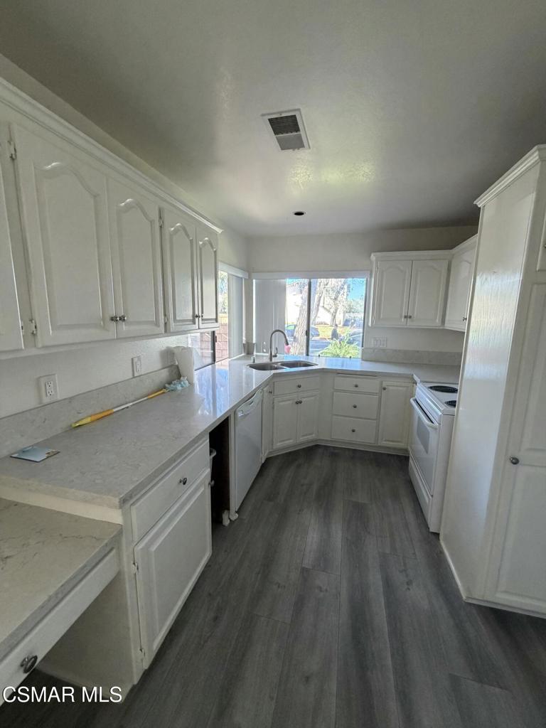 IMG_1086 - 1796 N Willow Woods Drive 21, Anaheim CA 92807 - photo 5
