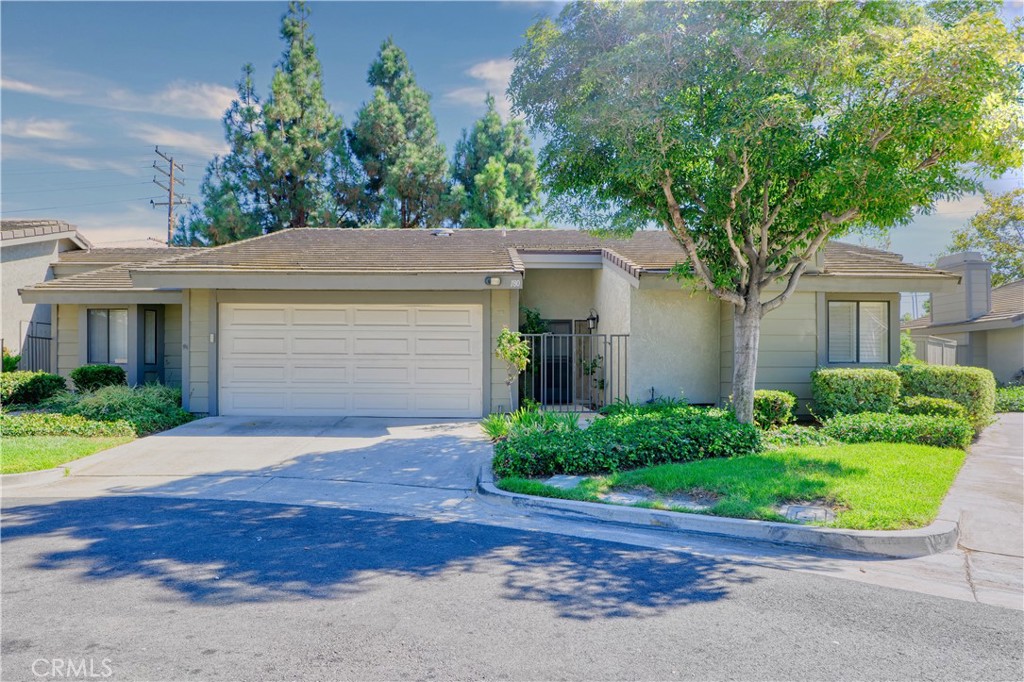 Quiet neighborhood - 180 E Ponderosa Lane 26, Anaheim CA 92802 - photo 1