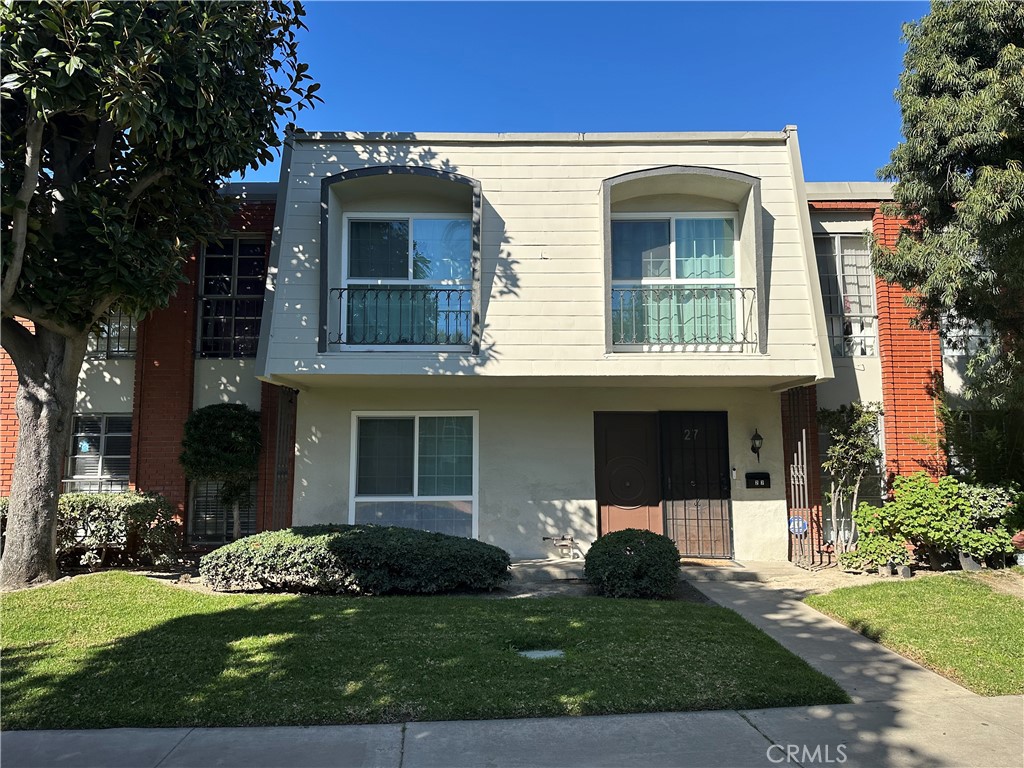 1800 W Gramercy Avenue 27, Anaheim CA 92801 - photo 1