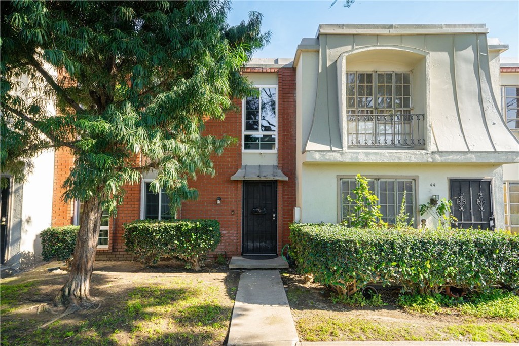 1800 W Gramercy Avenue 43, Anaheim CA 92801 - photo 1
