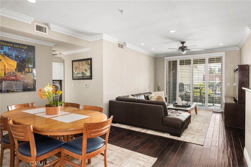 Front door interior view left - 1801 E Katella Avenue 2023, Anaheim CA 92805 - photo 1