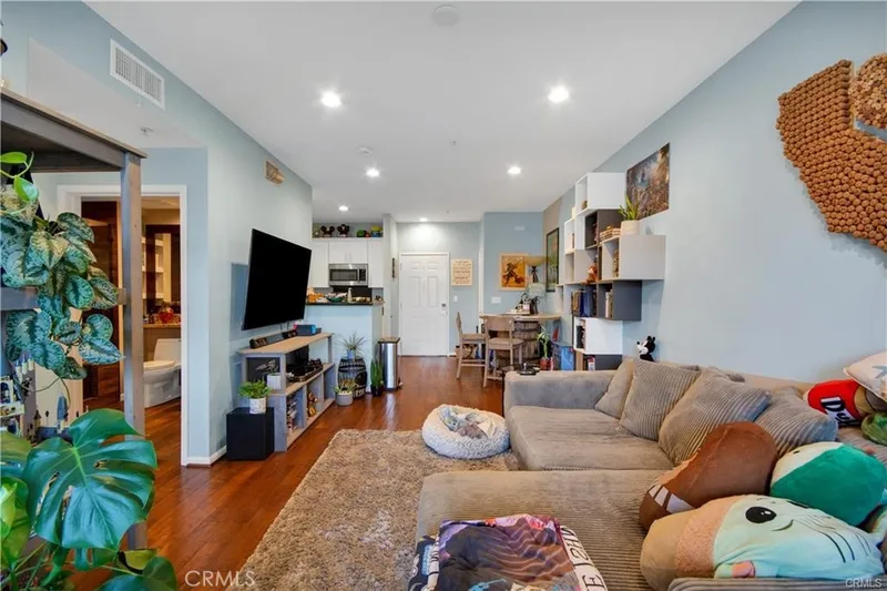 1801 E Katella Avenue 4049, Anaheim, CA 92805