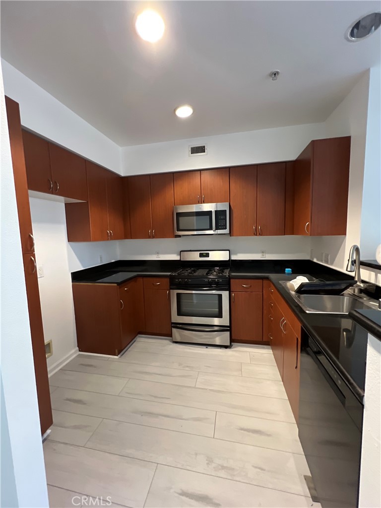 1801 E Katella, Anaheim CA 92805 - photo 2