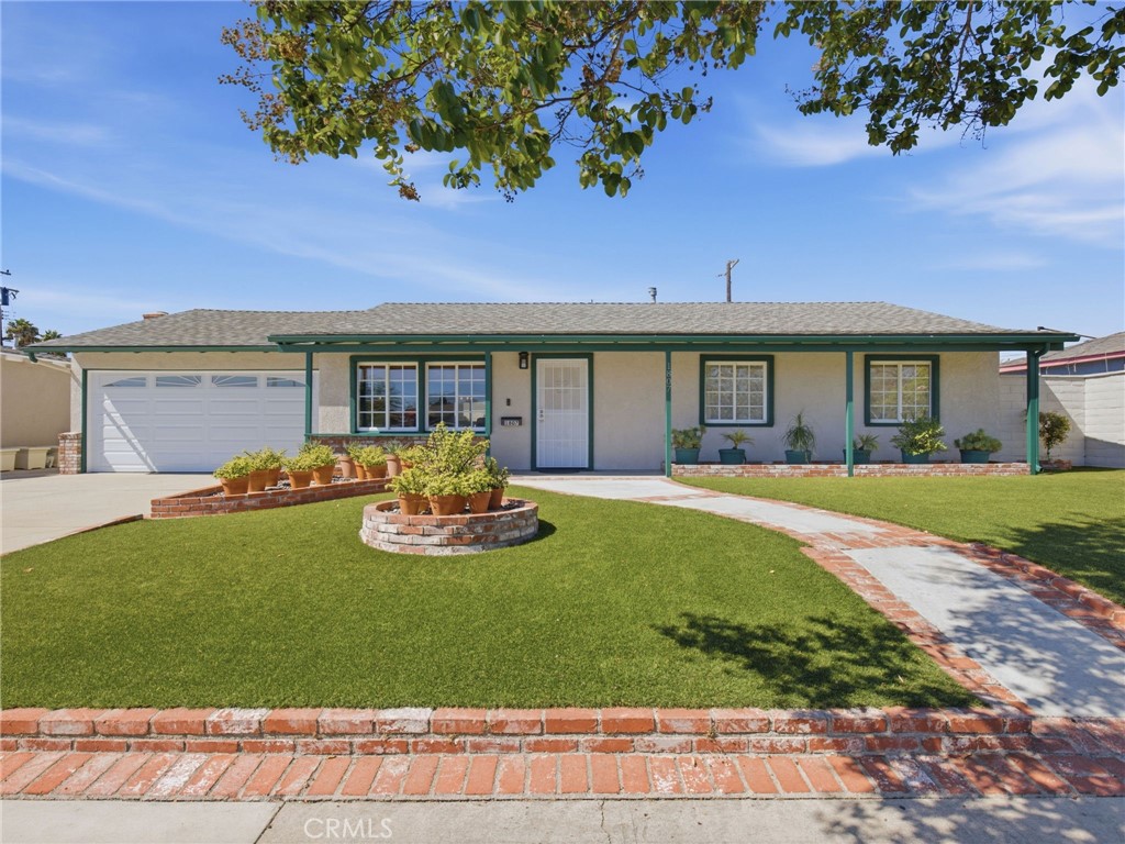 1807 W Broadway, Anaheim CA 92804 - photo 1