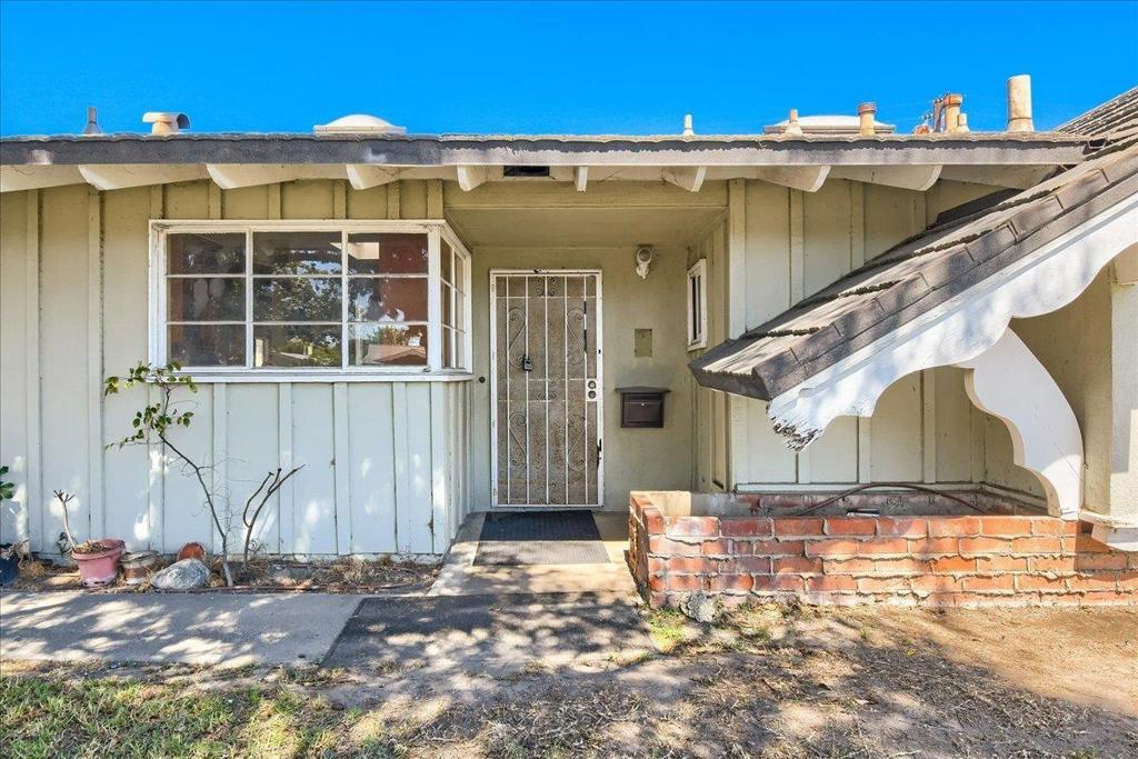 1809 W. Harriet Lane, Anaheim CA 92804 - photo 4