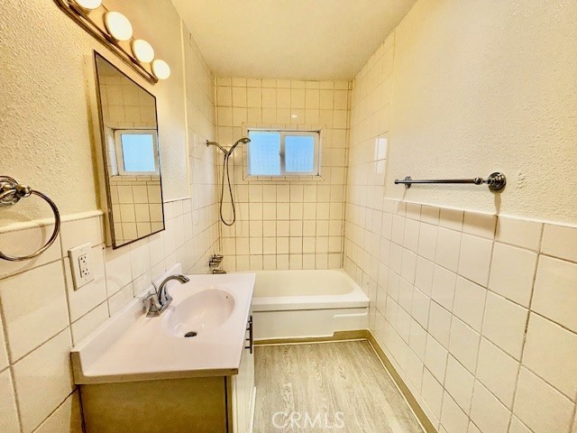 1810 W Sallie 7, Anaheim CA 92804 - photo 14