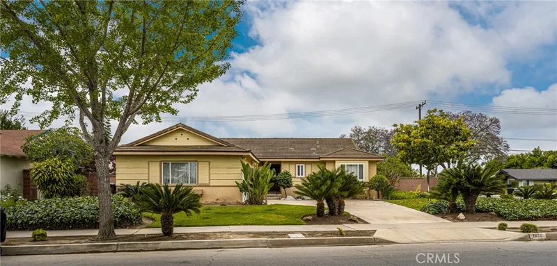 1830 W Chalet Avenue, Anaheim, CA 92804