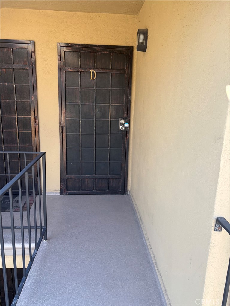Unit D - 1837 W Gramercy, Anaheim CA 92801 - photo 2