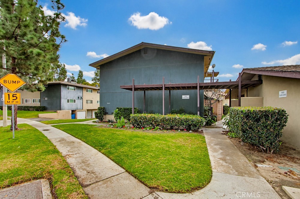 1860 W Glenoaks L, Anaheim CA 92801 - photo 2