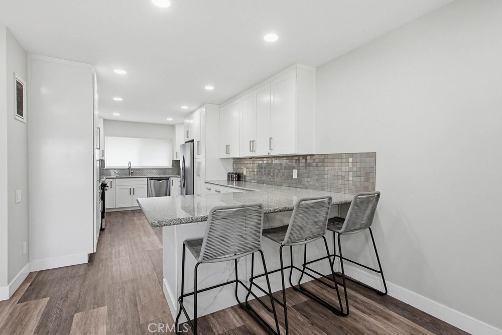 1860 W Glenoaks L, Anaheim CA 92801 - photo 6