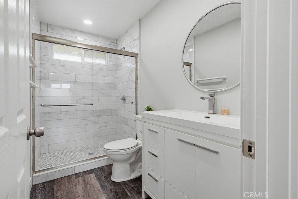 1860 W Glenoaks L, Anaheim CA 92801 - photo 21