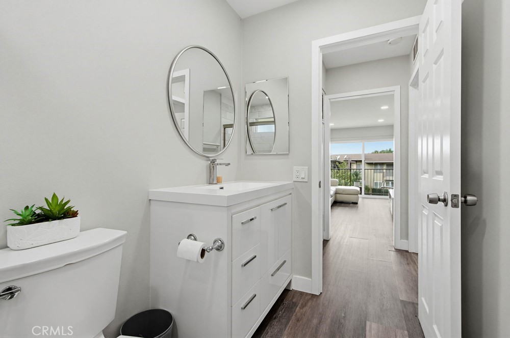 1860 W Glenoaks L, Anaheim CA 92801 - photo 22