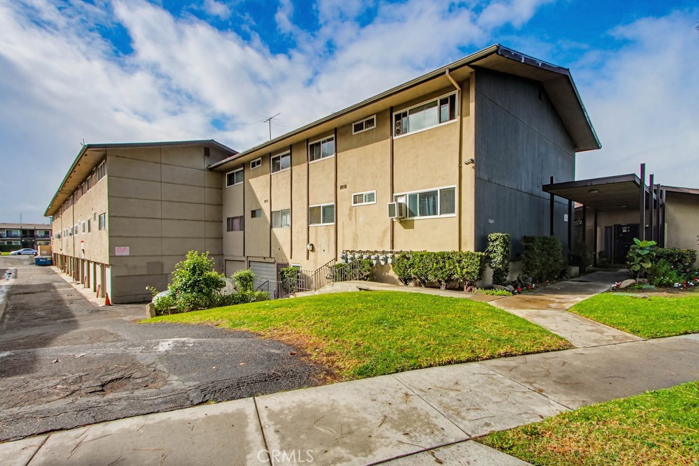1860 W Glenoaks L, Anaheim CA 92801 - photo 35