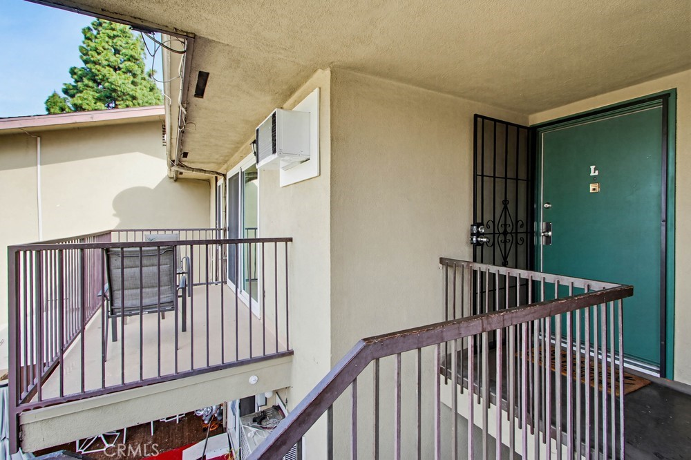 1860 W Glenoaks, Anaheim CA 92801 - photo 3