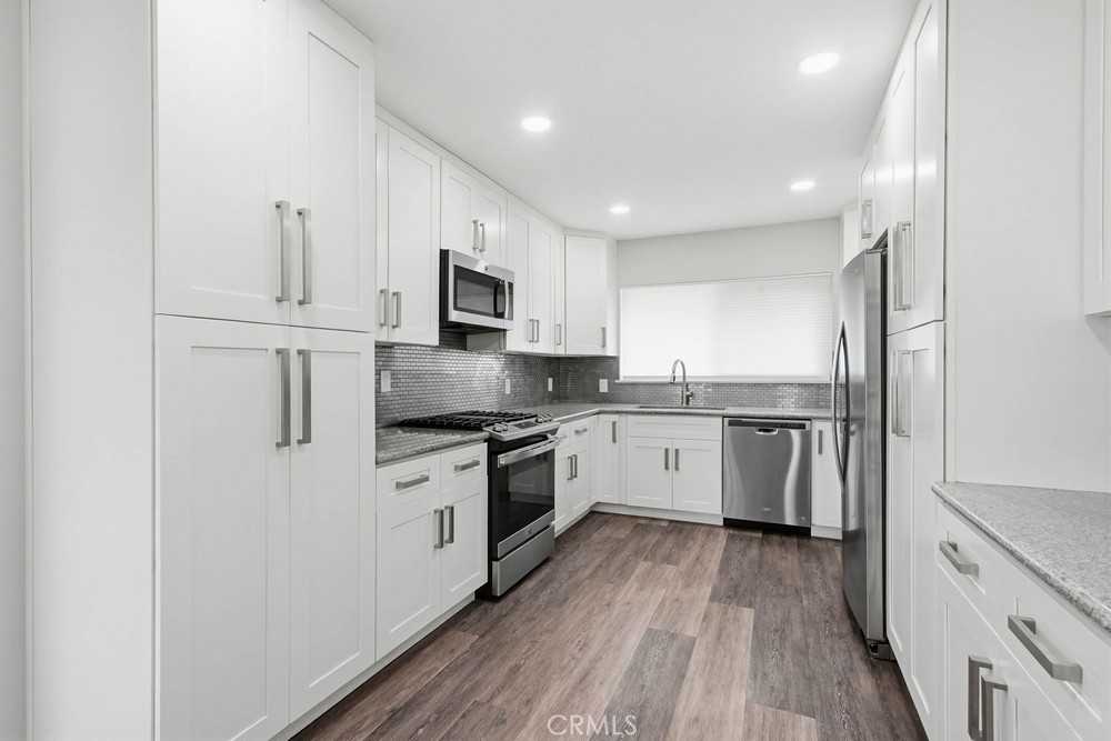 1860 W Glenoaks, Anaheim CA 92801 - photo 12