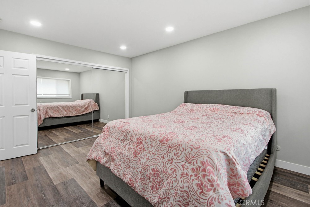 1860 W Glenoaks, Anaheim CA 92801 - photo 23