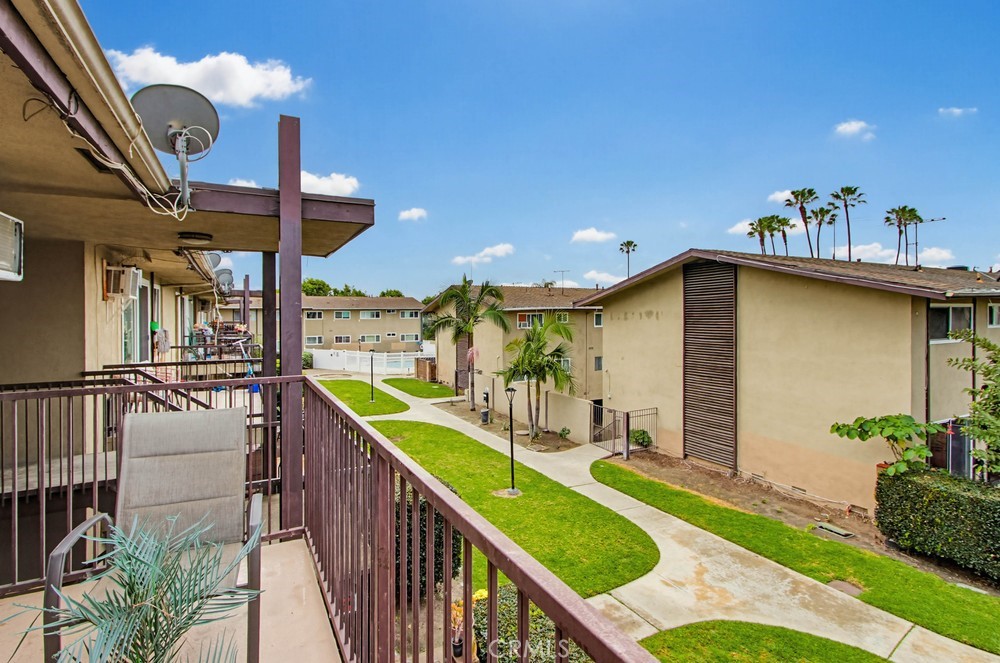 1860 W Glenoaks, Anaheim CA 92801 - photo 29
