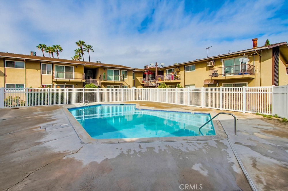 1860 W Glenoaks, Anaheim CA 92801 - photo 32