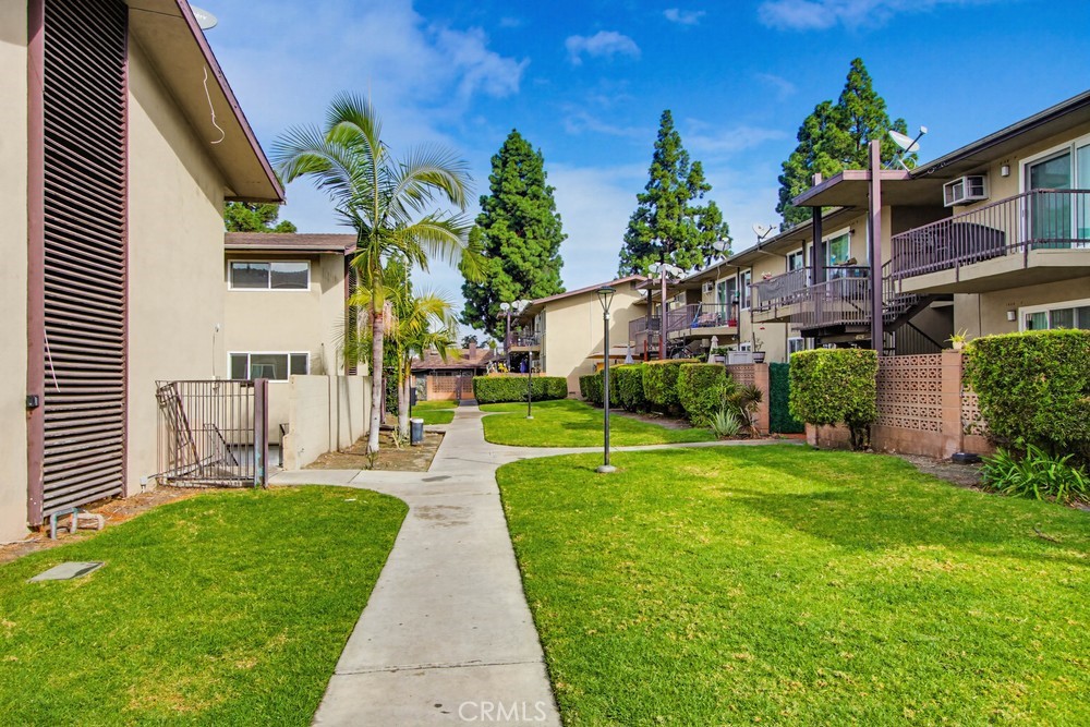 1860 W Glenoaks, Anaheim CA 92801 - photo 35