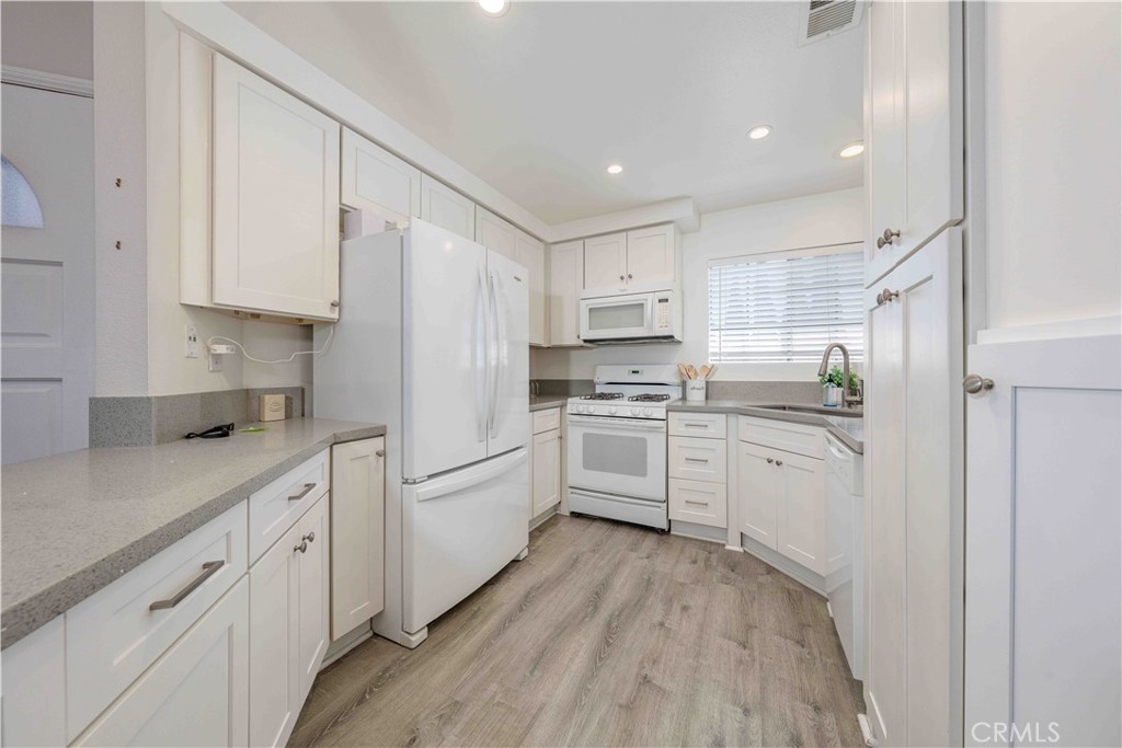1861 W Falmouth Avenue 61, Anaheim CA 92801 - photo 7