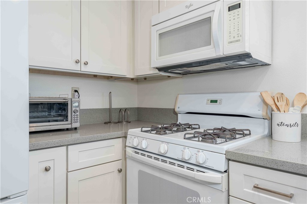 1861 W Falmouth Avenue 61, Anaheim CA 92801 - photo 8