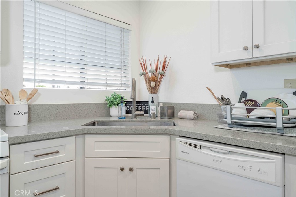 1861 W Falmouth Avenue 61, Anaheim CA 92801 - photo 9
