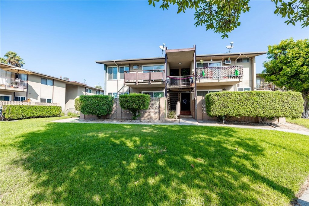 1865 W Greenleaf Avenue H, Anaheim CA 92801 - photo 1
