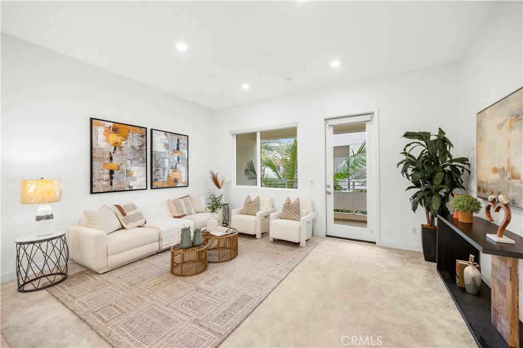 living room - 1866 S Westside Drive 26, Anaheim CA 92806 - photo 1