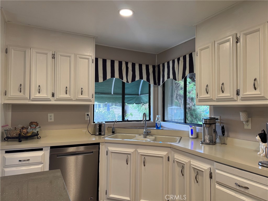 1919 Coronet Avenue 218, Anaheim CA 92801 - photo 8