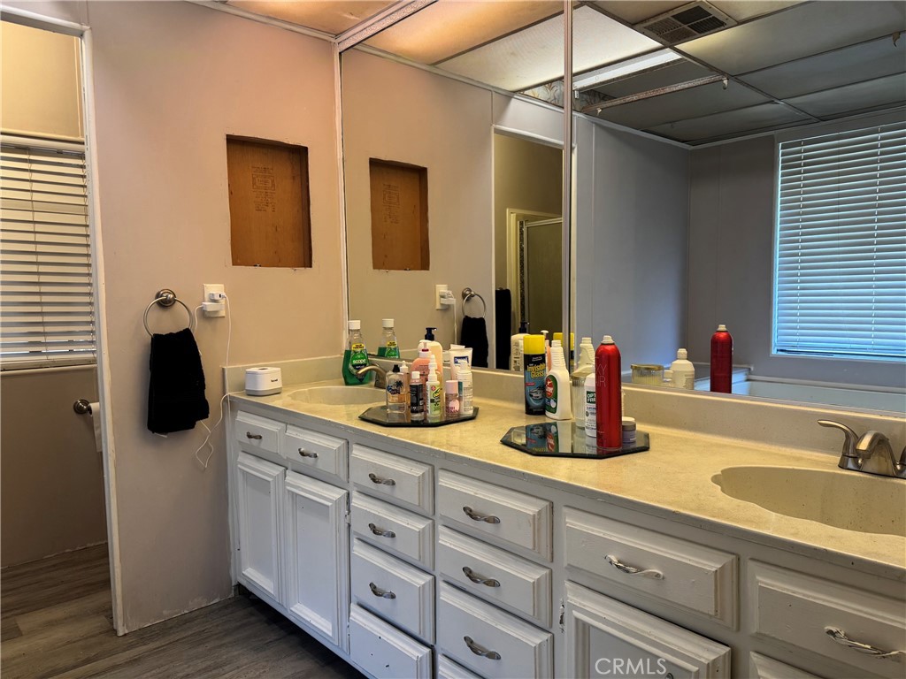 1919 Coronet Avenue 218, Anaheim CA 92801 - photo 25