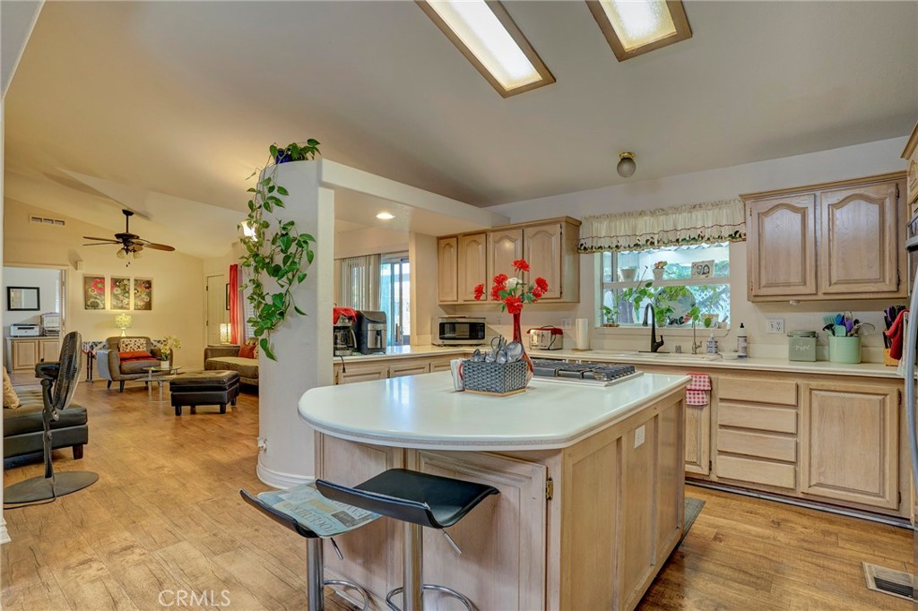 1919 W Coronet 132, Anaheim CA 92801 - photo 19