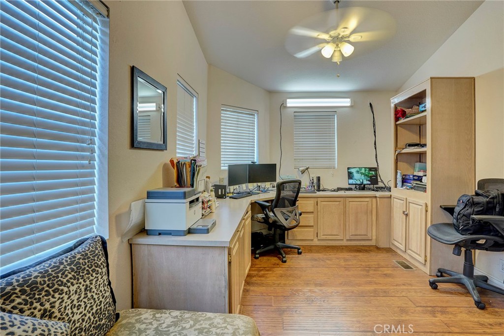 1919 W Coronet 132, Anaheim CA 92801 - photo 35