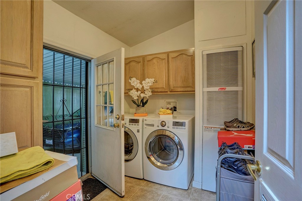 1919 W Coronet 132, Anaheim CA 92801 - photo 42