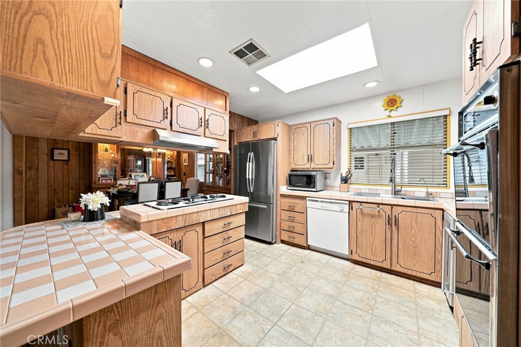 1919 W Coronet Avenue 200, Anaheim CA 92801 - photo 9