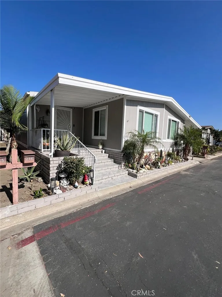 1919 W Coronet Avenue 214, Anaheim, CA 92801