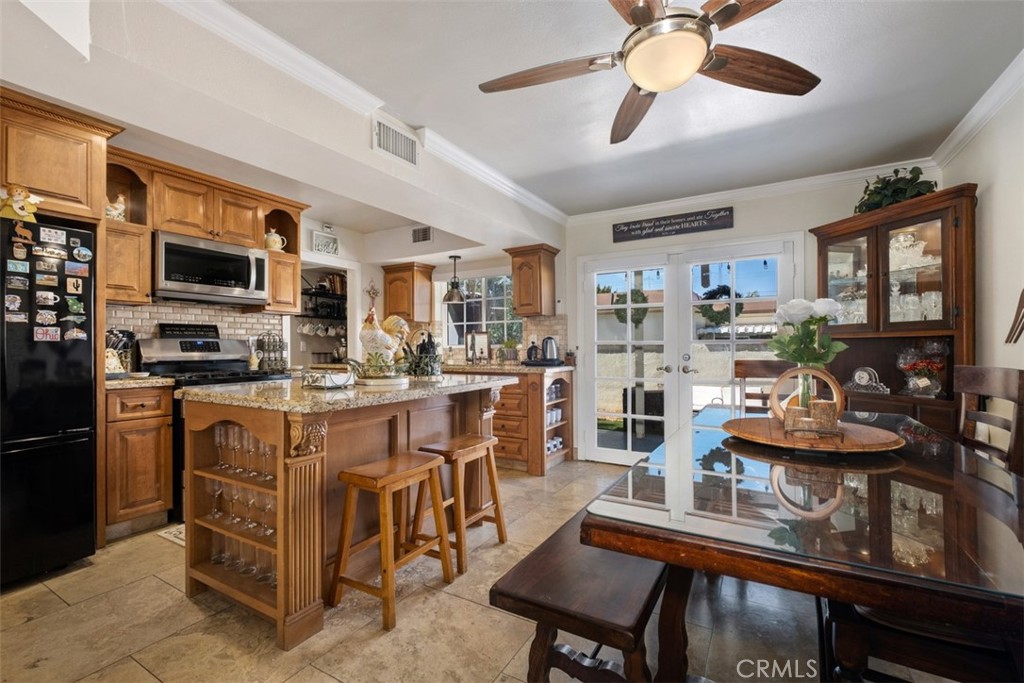 1950 W Glenoaks Avenue C, Anaheim CA 92801 - photo 1