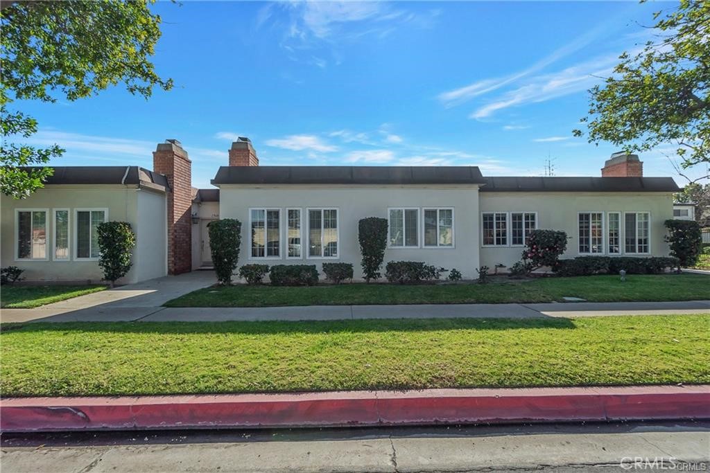 1964 W Glenoaks Avenue B, Anaheim CA 92801 - photo 1