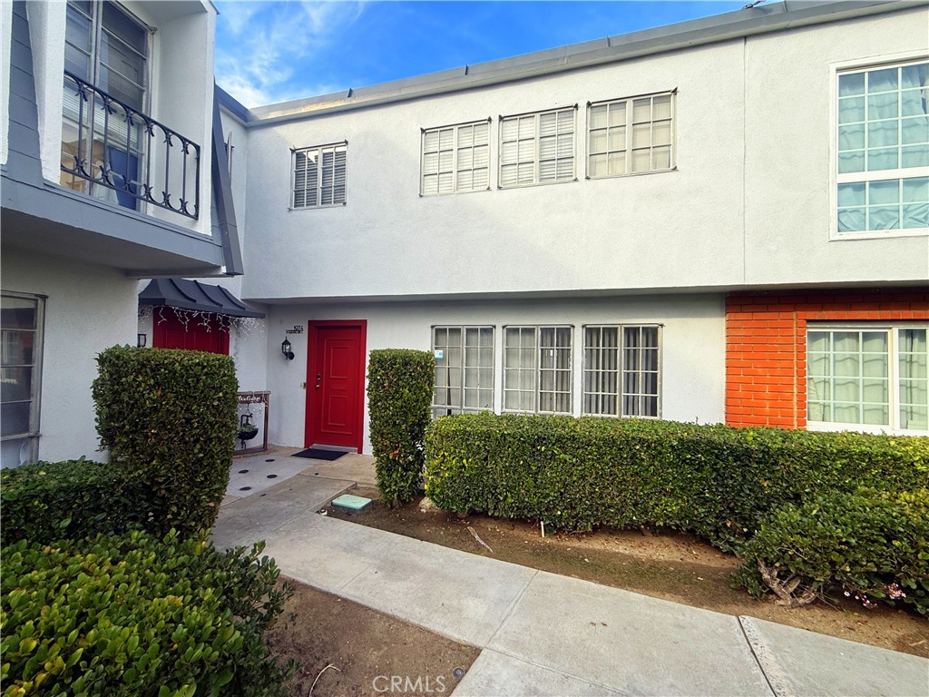 1974 W Glenoaks Avenue E, Anaheim CA 92801 - photo 1