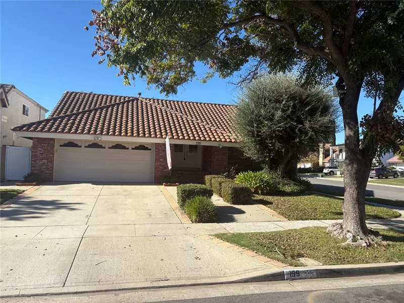 199 N Paseo Rio Moreno, Anaheim, CA 92807