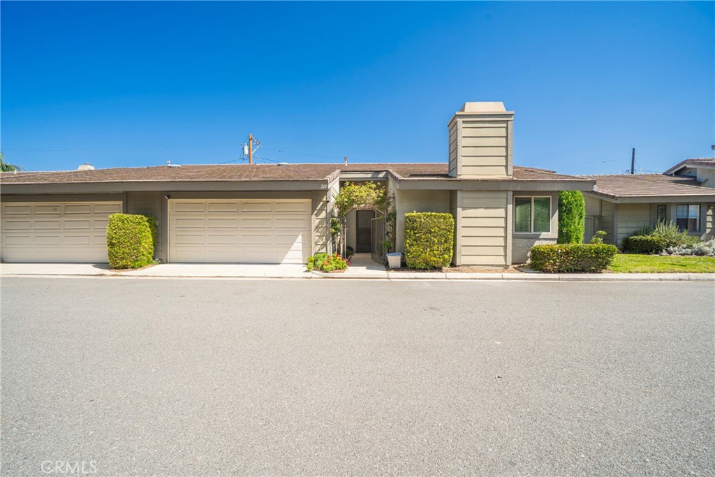 201 E Ponderosa, Anaheim CA 92802 - photo 1
