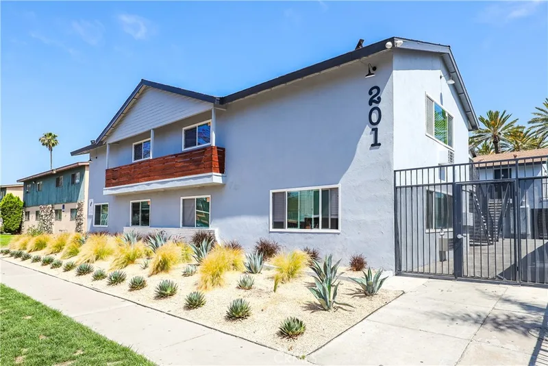 201 E Wakefield Avenue, Anaheim, CA 92802