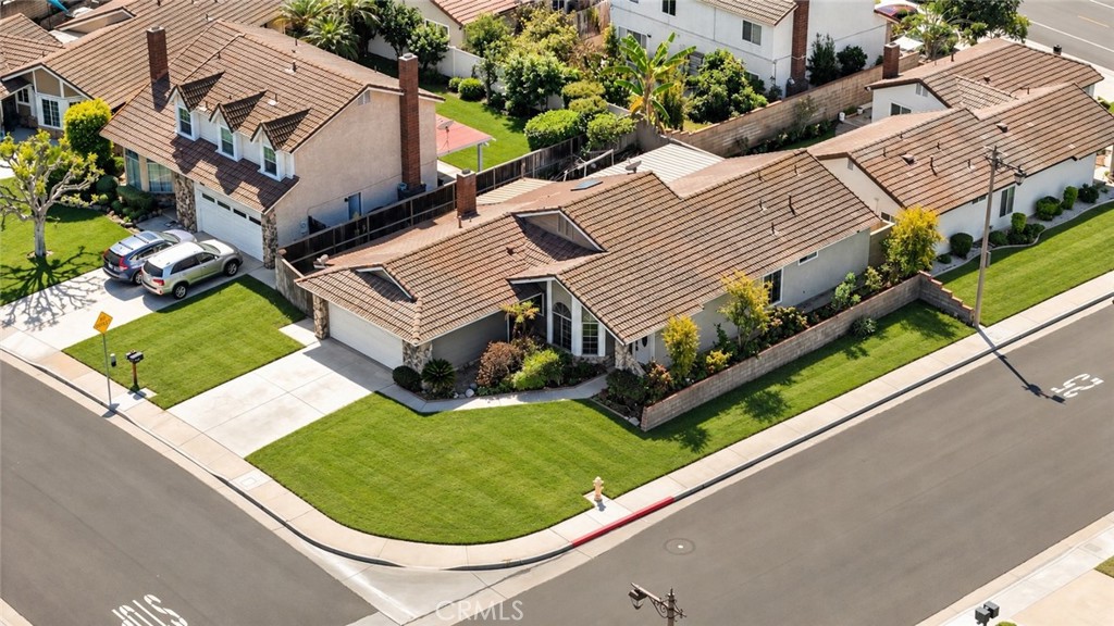 201 S Brookside Court, Anaheim CA 92808 - photo 4