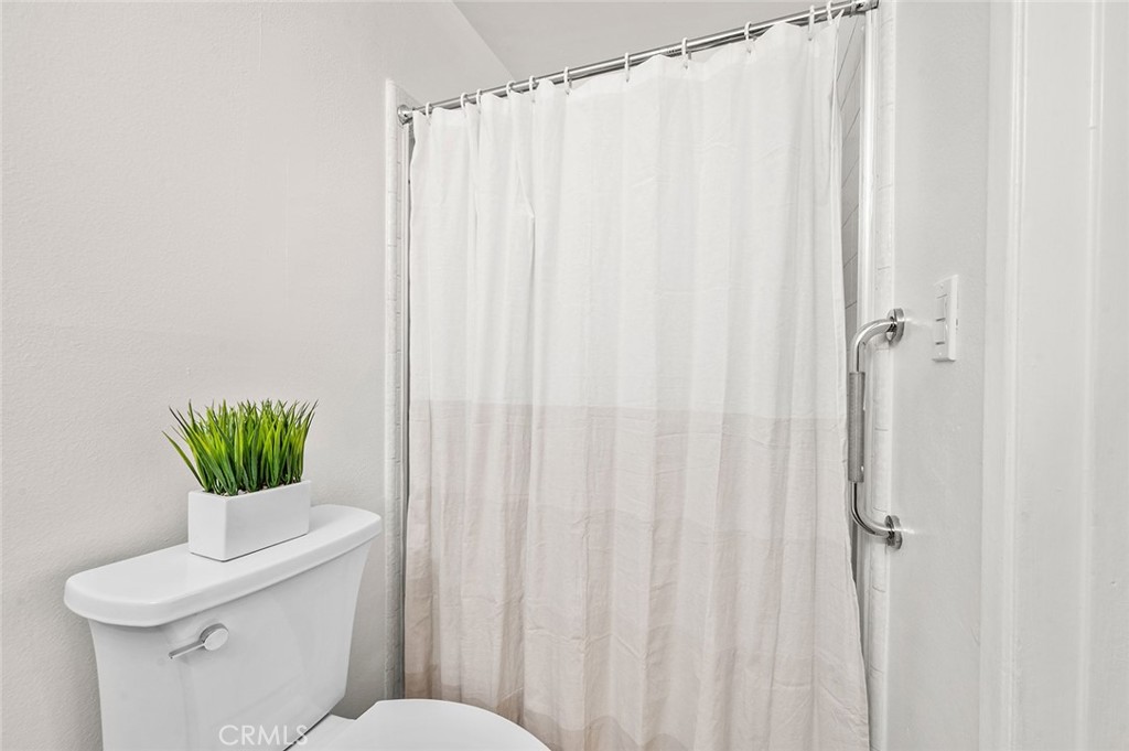2011 W Katella Avenue 11, Anaheim CA 92804 - photo 24