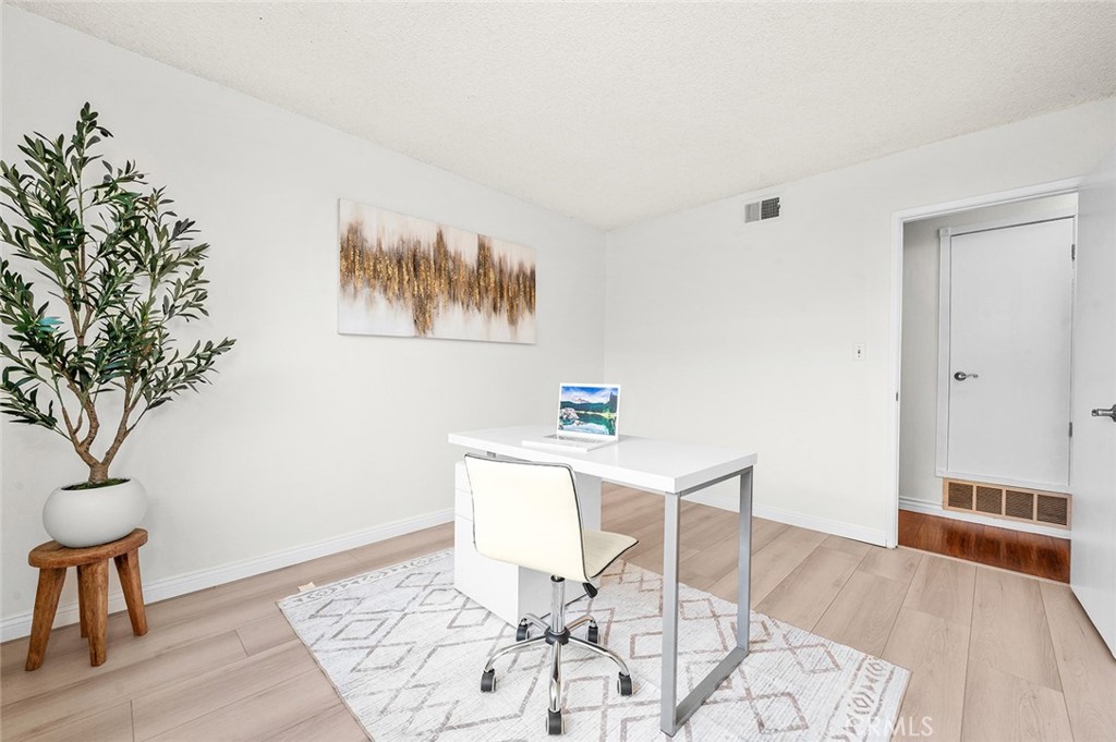 2011 W Katella Avenue 11, Anaheim CA 92804 - photo 28