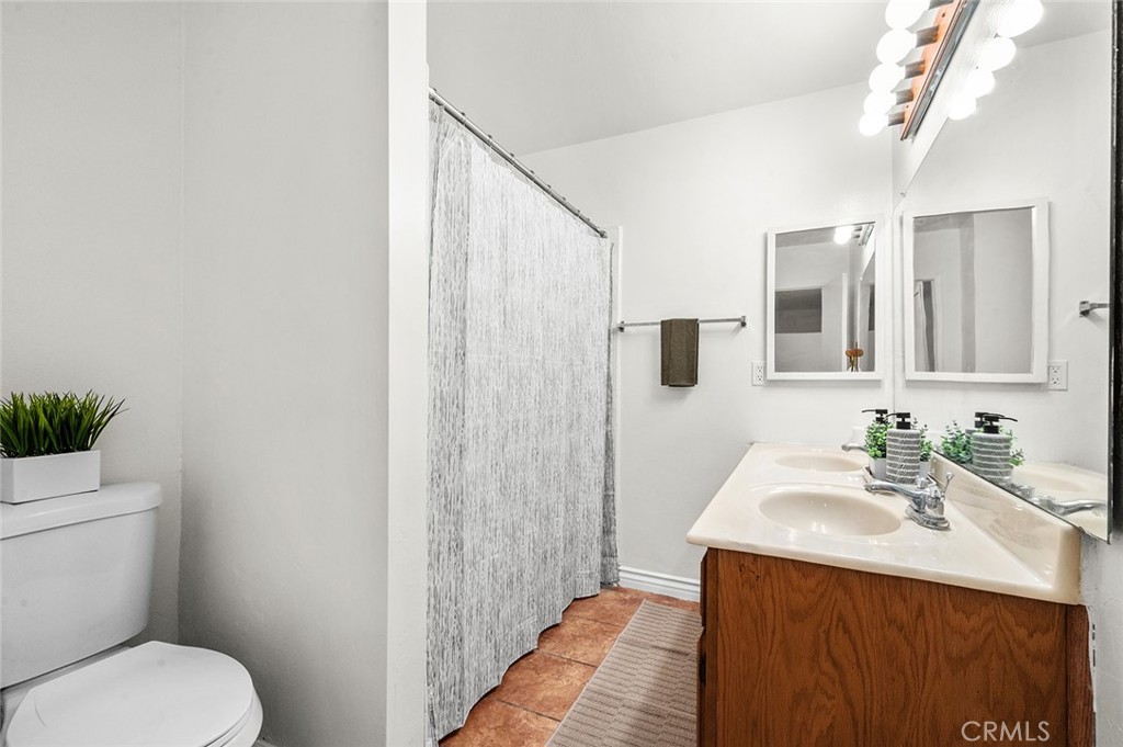 2011 W Katella Avenue 11, Anaheim CA 92804 - photo 29